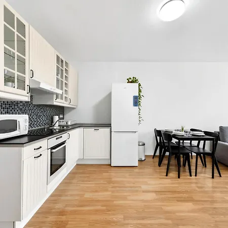 아파트 Modern Near Centre - Balcony 브라티슬라바