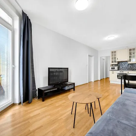 Modern Near Centre - Balcony