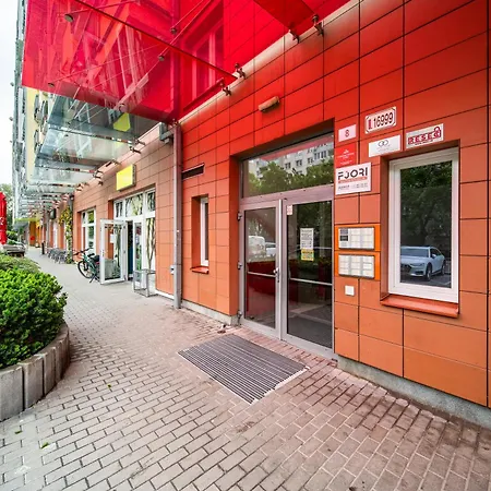 Modern Near Centre - Balcony 아파트 *